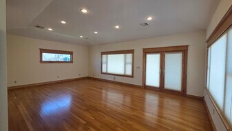 559 Minor St in Emmaus, PA - Building Photo