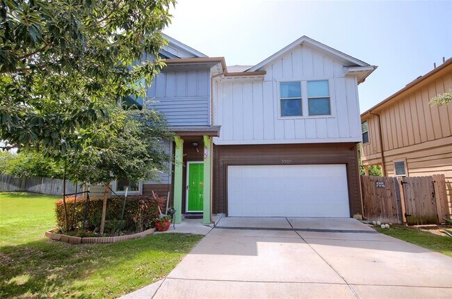 5501 Bradford Pear Ln in Austin, TX - Building Photo - Building Photo
