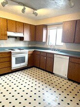 14016 Lenora Pl N in Seattle, WA - Building Photo - Building Photo