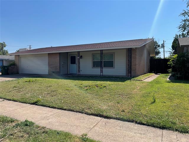 2306 Scotswood Dr in Garland, TX - Building Photo