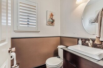 445 E Dunne Ave in Morgan Hill, CA - Building Photo - Building Photo