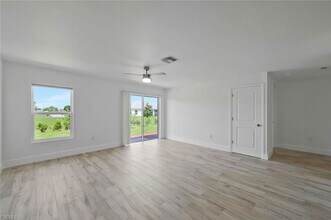 2426 Santa Barbara Blvd in Cape Coral, FL - Building Photo - Building Photo
