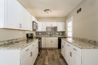 647 Savannah Dr in Columbus, OH - Building Photo - Building Photo