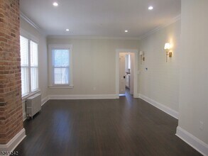 29 Midland Ave in Montclair, NJ - Building Photo - Building Photo