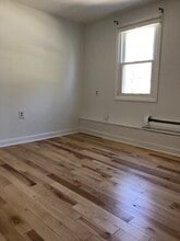 45 Barrett St, Unit Heat Included in South Burlington, VT - Foto de edificio - Building Photo