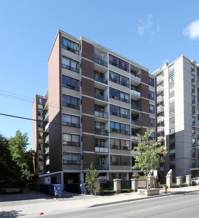 Jameson Apartments in Toronto, ON - Building Photo - Building Photo