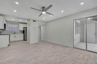 10986 W Tidewater Cir in Crystal River, FL - Building Photo - Building Photo