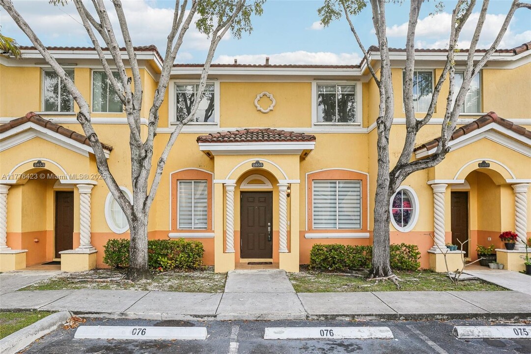 2855 SE 15th Rd in Homestead, FL - Building Photo