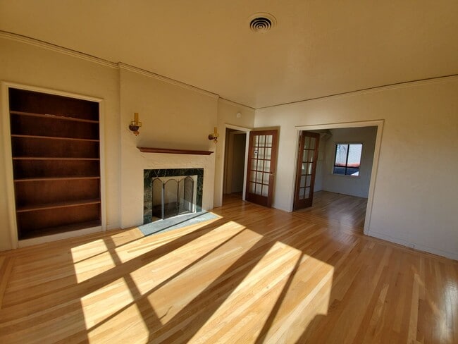 property at 5271 Broadway Terrace