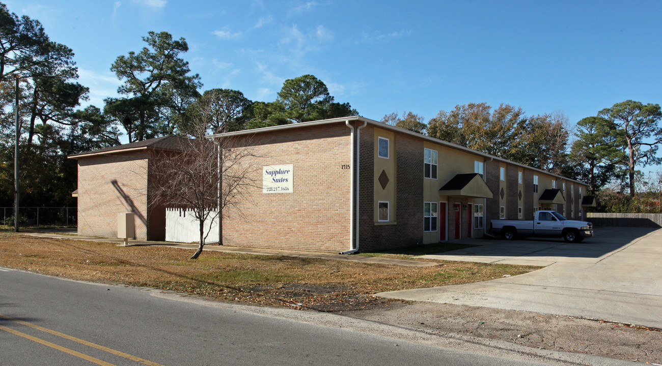 Sapphire Suites in Pascagoula, MS - Building Photo