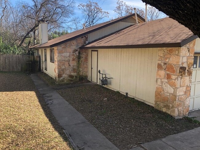 property at 9609 Aberdeen Way