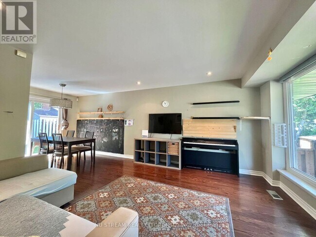 56 Logandale Rd in Toronto, ON - Building Photo - Building Photo