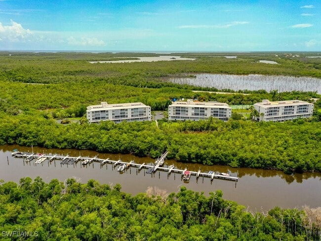 200 Stevens Landing Dr in Marco Island, FL - Building Photo - Building Photo