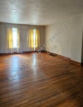 618 W Clark St in Freeport, IL - Building Photo - Building Photo