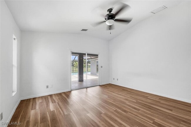 property at 1094 Grove Dr