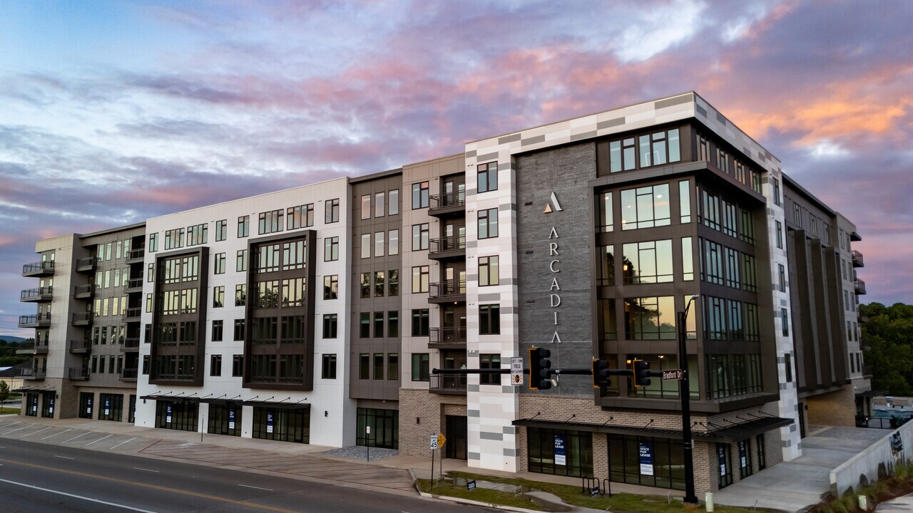 Arcadia in Huntsville, AL - Foto de edificio