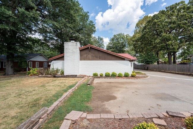 2807 Hendricks Blvd in Fort Smith, AR - Foto de edificio - Building Photo