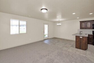 2363 Arthur Way in West Haven, UT - Building Photo - Building Photo