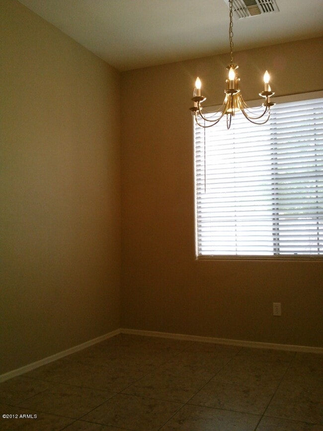 7413 W Florence Ave in Phoenix, AZ - Building Photo - Building Photo