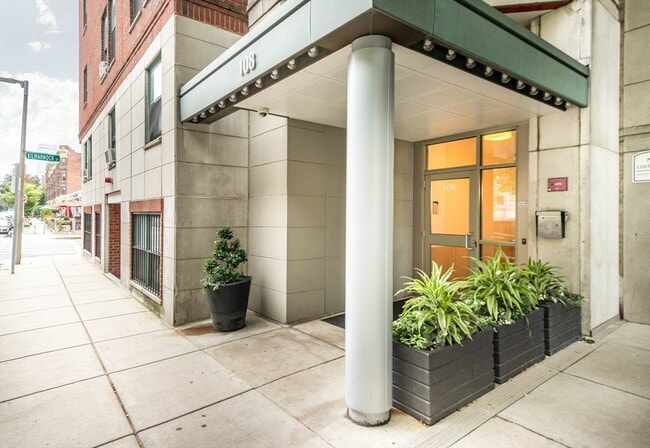 108 Peterborough St in Boston, MA - Building Photo - Building Photo