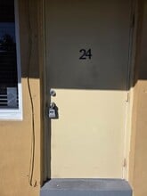 Turf 2 in Hialeah, FL - Building Photo - Building Photo