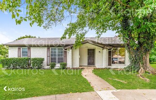 350 E Davis Cir in Duncanville, TX - Building Photo