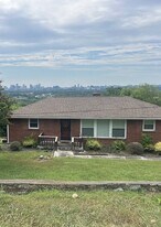 2110 Summitt Ave in Nashville, TN - Building Photo