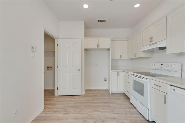 5502 Cypress Dr in Rowlett, TX - Building Photo