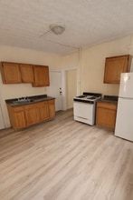 107 2nd Ave, Unit 2L in Troy, NY - Foto de edificio - Building Photo