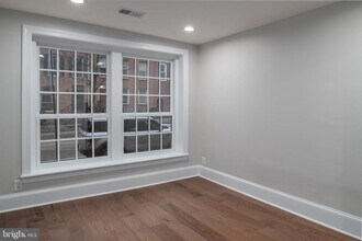 1 E Montgomery St in Baltimore, MD - Building Photo - Building Photo