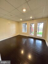 19 Bruce Dr in Charles Town, WV - Building Photo