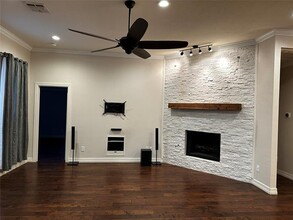 401 Sagebrush Trail in Murphy, TX - Building Photo - Building Photo