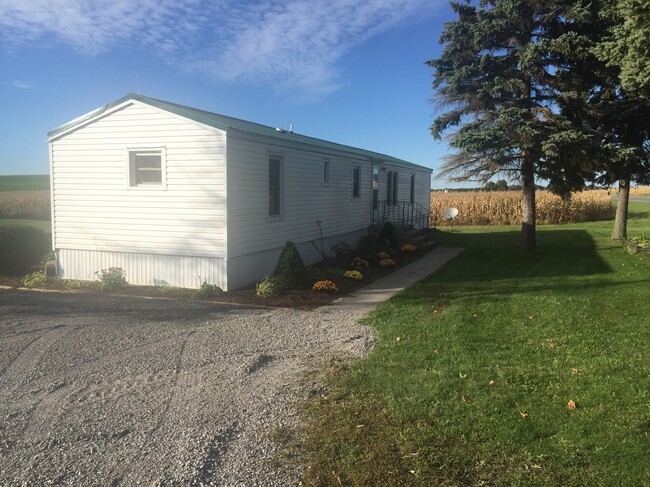 property at 21043 Fassett Rd