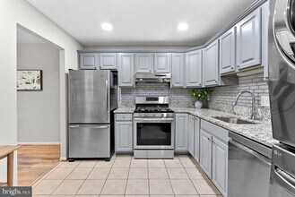 11808 Breton Ct in Reston, VA - Building Photo - Building Photo