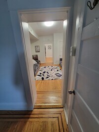 900 Chauncey Ave, Unit D photo'