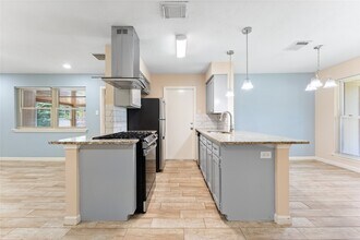 1230 Gamma St in Pasadena, TX - Building Photo - Building Photo