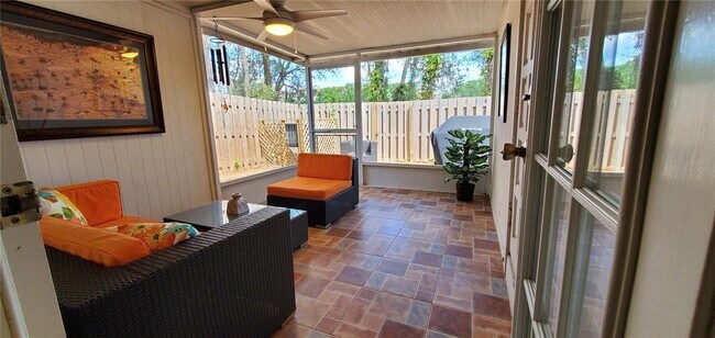 5106 Gainesville Dr in Tampa, FL - Building Photo - Building Photo