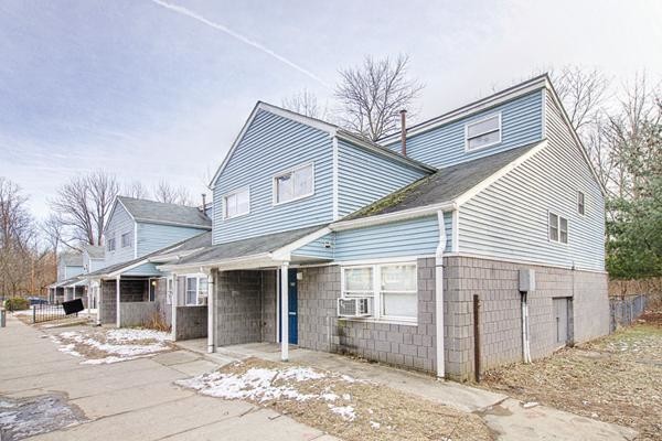 Valley Townhomes in New Haven, CT - Foto de edificio