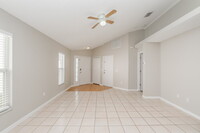 2474 Sagemont Dr in Brandon, FL - Foto de edificio - Building Photo