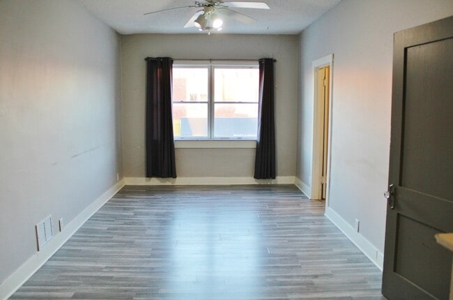 404 Liberty St in Morris, IL - Foto de edificio - Building Photo