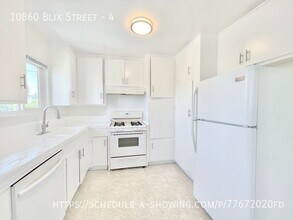 10860 Blix St in Los Angeles, CA - Building Photo - Building Photo