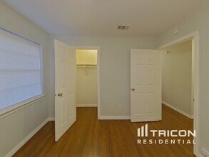 126 Tharp St in Arlington, TX - Building Photo - Building Photo