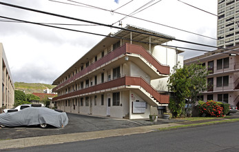 1644 Liholiho St in Honolulu, HI - Building Photo - Building Photo