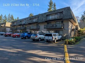 1420 153rd Ave NE in Bellevue, WA - Building Photo