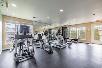 The Pines Apartments and Townhomes in Cincinnati, OH - Foto de edificio - Interior Photo