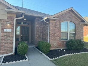 416 Lone Oak Dr in Norman, OK - Building Photo - Building Photo