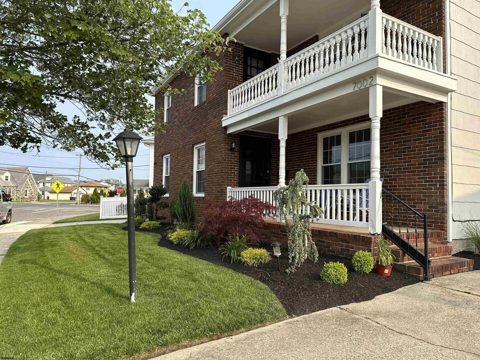 7000 Calvert Ave in Ventnor City, NJ - Building Photo