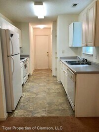 108 Pine Ridge Ln photo'