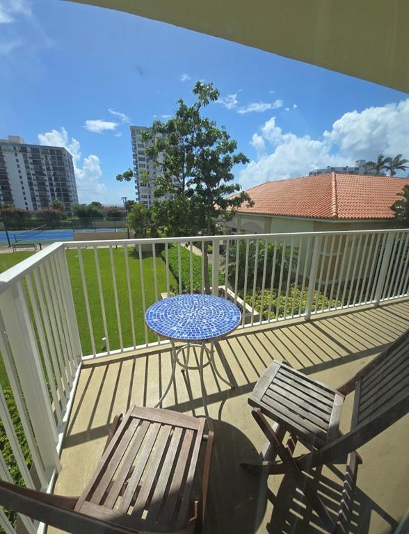 3020 NE 32nd Ave, Unit 709 in Fort Lauderdale, FL - Building Photo - Building Photo
