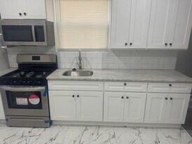 1516 N Conestoga St in Philadelphia, PA - Building Photo